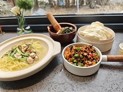 -吕氏焗小鲜•花园餐厅(八大关店)