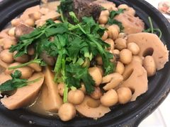 花生猪手煲-金华安大酒楼·老牌潮菜·粤式茶点(东方国际店)