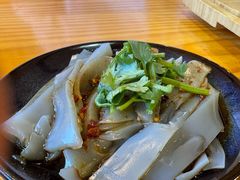 -勺子米线·云南传统小吃市集(四方街店)