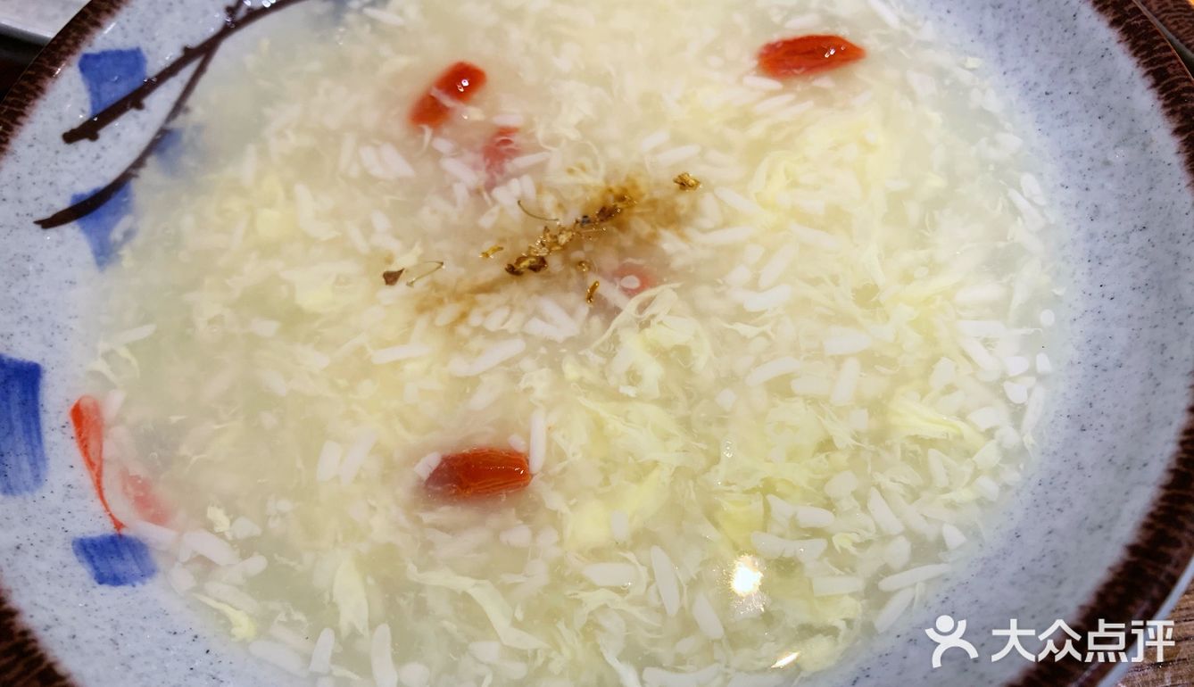 食面食的，味道还可以，店员很有礼貌。最喜欢凉拌土豆丝