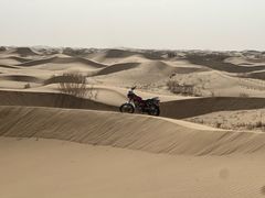 -亿利库布其七星湖沙漠生态旅游区