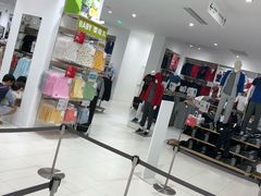 -优衣库(南宁万象城店)