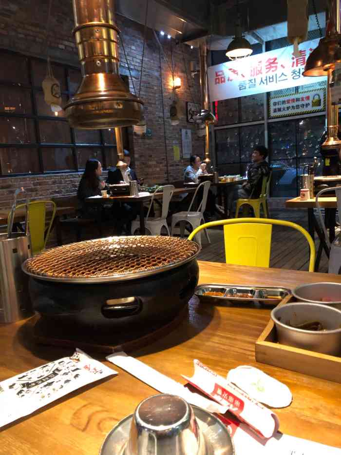 盗贼火炉(衡阳总店)-"来的比较晚了快9点才到店里,进来以后服务.