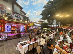 -刘姐啤酒鱼民族演艺餐厅(西街总店)
