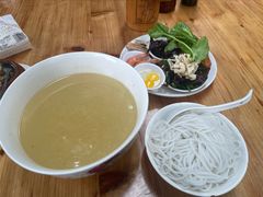 -德致祥云南过桥米线(云天小苑店)