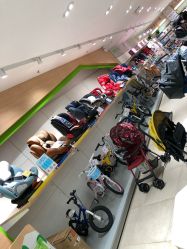 -孩子王(静安大融城店)