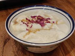 -云阿蛮云南生烫牛肉米线(奉贤路店)