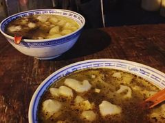 -碑亭巷老王柴火馄饨