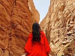 -天山神秘大峡谷