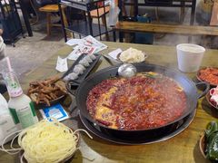 -黄潇洒老火锅(九眼桥宏济巷店)