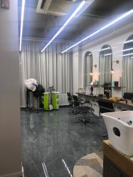 -茶发Salon·烫发染发理发