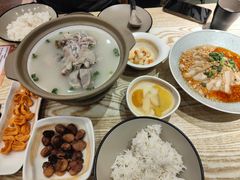-叁煨蹄花·下饭盐帮菜(人民广场店)