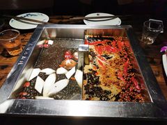 -二荆条·蜀鲜汇城市森林火锅