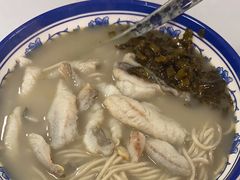-明呈黄鱼面馆(斜土路店)