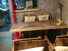 大堂-HIGH FIVE哈福手工汉堡(桂林路店)