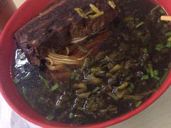 -小龙大肉面馆
