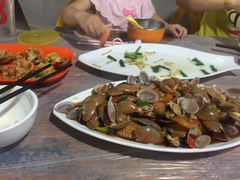 -覃记海鲜美食餐厅