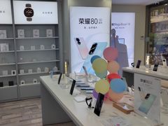 -荣耀授权专卖店(黄浦浙江中路店)