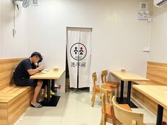 大堂-宝芝林凉茶甜品屋(合兴路分店)