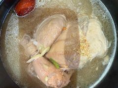 -长寿参鸡汤(朝韩风情街店)