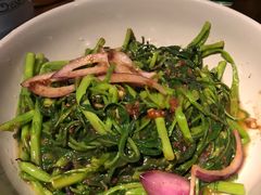 马拉盏炒通菜-大头虾越式风味餐厅(光明广场店)