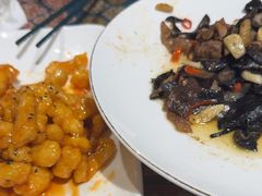 -乡村馕坑肉·烧烤·新疆菜·本地人更爱吃(阿勒泰首店)