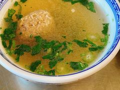 -潮界(LU·ONE凯德晶萃广场店)