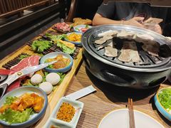 -明洞阿姨·韩式酱蟹烤肉·创意料理(三元桥店)