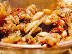 -沪小二炭火蛙锅(淮海中路美食不夜城店)