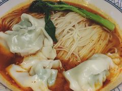麻辣馄饨小面-南小馆(迪士尼小镇店)