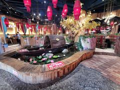 -老滇山寨•云南特色菜•地方菜•民族风情歌舞表演(金碧店)