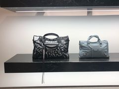 -乐蓬马歇百货公司(Rive Gauche)