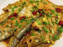 红烧杂鱼-好兄弟郭巨海鲜(天一阁店)