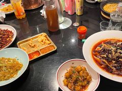 -川流不息·地道川菜·小龙虾(新松江路店)