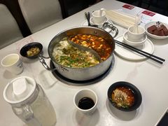 -德林酸菜鱼火锅(南丹店)