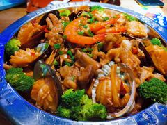 鲍鱼煲-胖哥俩肉蟹煲(湖滨银泰in77店)