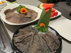 -海底捞火锅(曹安公路店)