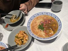 湖南牛肉米粉-湘中缘·湖南菜(娄底驻京办店)