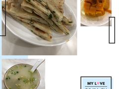 -爱的果实月嫂育婴师(世纪东方店)