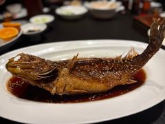 金蒜糖醋大黄鱼-四季民福烤鸭店(外滩外白渡桥店)