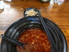 -丽虹云南过桥米线(兴工街店)