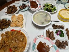 -梅利汴京烤鸭•开封豫菜地标店(东大街店)