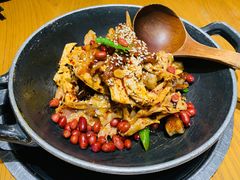 擂辣椒烧手撕鸡-吃饭皇帝大(合生汇店)