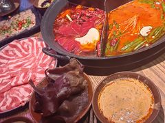 -巴卤社老火锅(财富店)