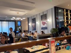 -港丽餐厅(高德置地店)