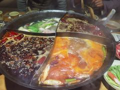 -白乐天毛肚火锅馆(南滨路店)