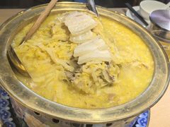 -关东小磨东北菜(上海长风大悦城店)