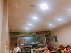 -继红顺河抄手名小吃