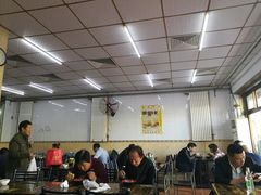 大堂-春雨羊汤店(广开四马路总店)