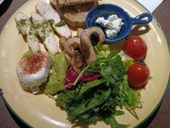 -JINNS锦时 steak&pizza(浸信会礼拜堂旧址店)